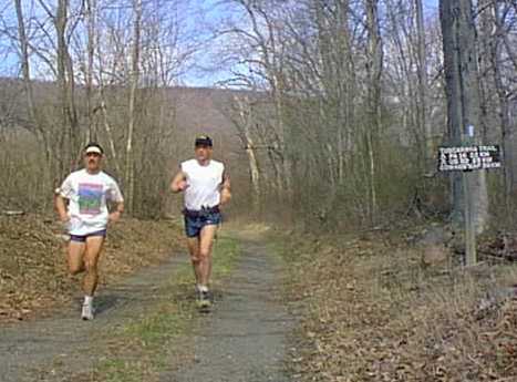 Joe Clapper and Derrick Carr at Mile 92 in 2000