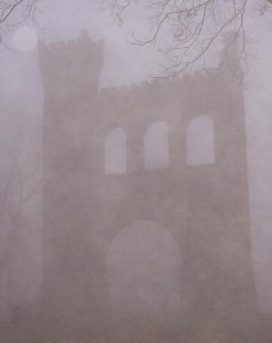 Correspondents Arch at Crampton Gap in the fog